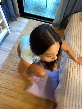 lean lie8 online show from October 13, 2025, 2:35 am