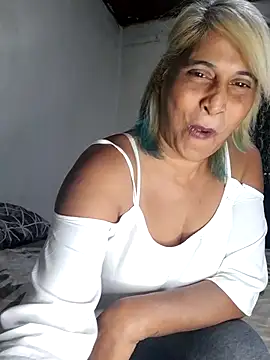 Snapshot of Goodgirlsue_77 chatting on June 24, 2026, 1:32 pm Goodgirlsue 77 online show from June 24, 2026, 1:32 pm
