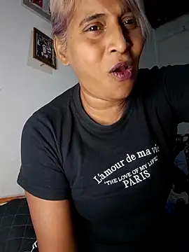 Goodgirlsue 77 online show from April 22, 2026, 5:09 pm