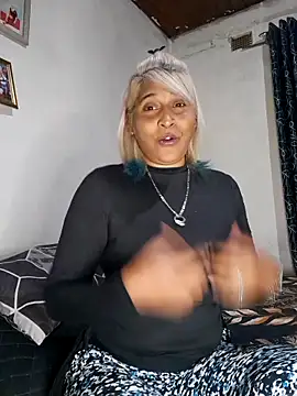 Snapshot of Goodgirlsue_77 chatting on June 9, 2026, 11:55 am Goodgirlsue 77 online show from June 9, 2026, 11:55 am