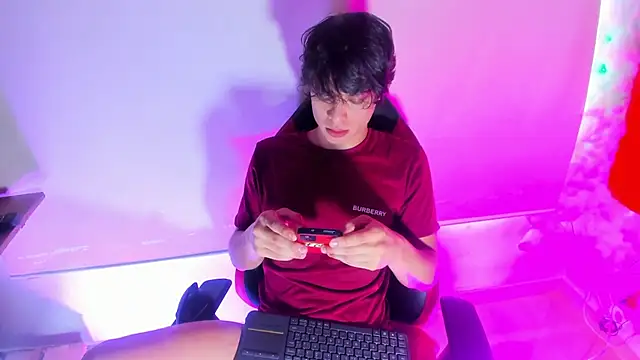 LilOwen  online show from January 12, 2026, 5:53 pm