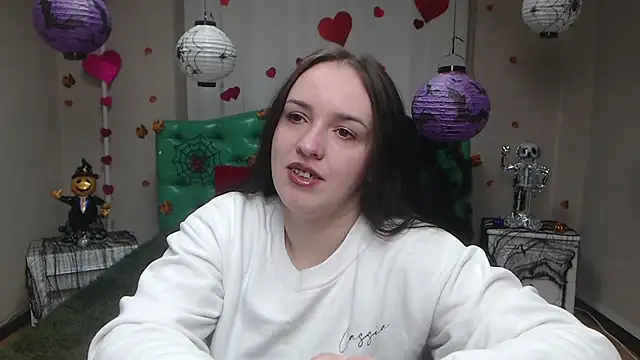 IsabelBlackberry online show from November 2, 2025, 6:07 am