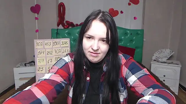 IsabelBlackberry online show from February 18, 2026, 6:44 am