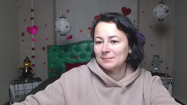 Snapshot of MarieSho chatting on November 10, 2025, 7:13 am MarieSho online show from November 10, 2025, 7:13 am