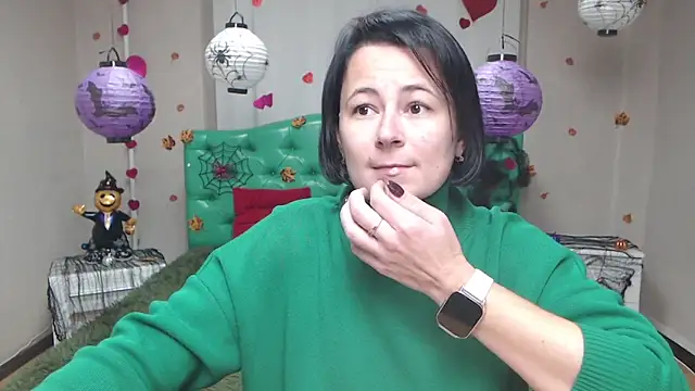 Snapshot of MarieSho chatting on October 22, 2025, 6:02 am MarieSho online show from October 22, 2025, 6:02 am