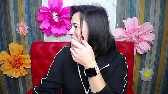 Snapshot of MarieSho chatting on October 12, 2025, 5:14 pm MarieSho online show from October 12, 2025, 5:14 pm