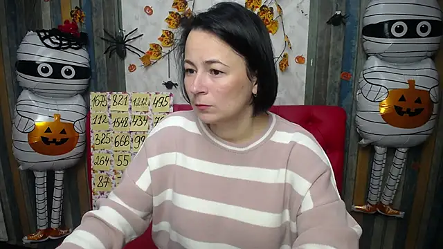 Snapshot of MarieSho chatting on November 6, 2025, 7:12 am MarieSho online show from November 6, 2025, 7:12 am