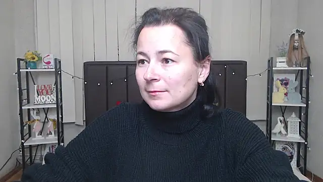 Snapshot of MarieSho chatting on October 15, 2025, 6:11 am MarieSho online show from October 15, 2025, 6:11 am