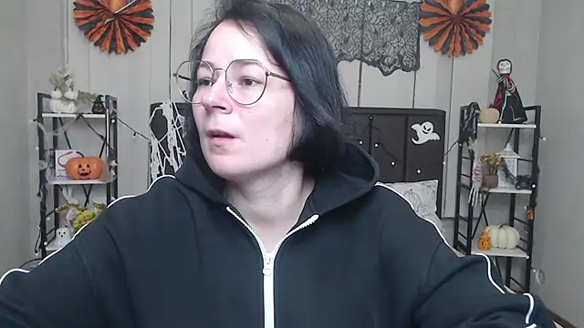 Snapshot of MarieSho chatting on November 11, 2025, 7:14 am MarieSho online show from November 11, 2025, 7:14 am