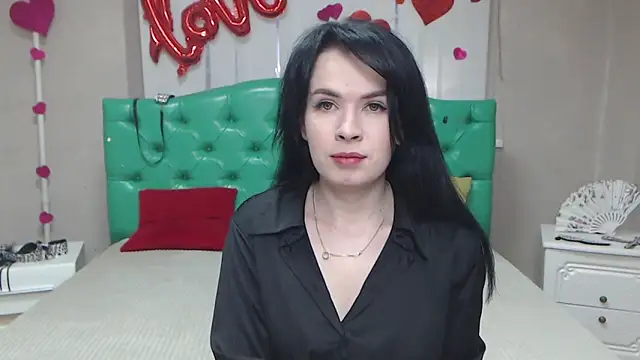 JasmineKouch online show from May 3, 2026, 6:18 am