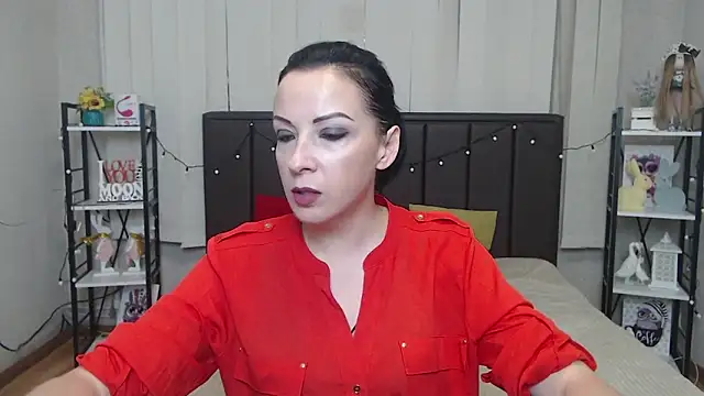 Snapshot of ElizabethSho chatting on September 18, 2025, 5:05 pm ElizabethSho online show from September 18, 2025, 5:05 pm