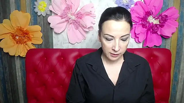 Snapshot of ElizabethSho chatting on December 2, 2025, 6:20 pm ElizabethSho online show from December 2, 2025, 6:20 pm