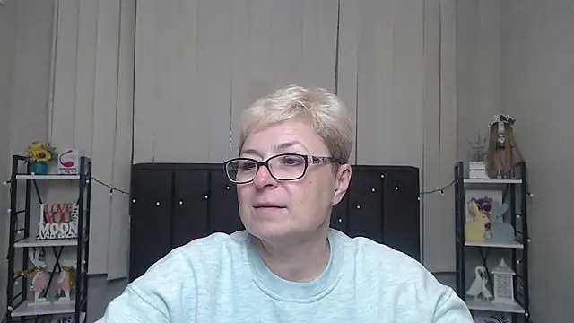 EmiliaGree online show from October 10, 2025, 5:08 am