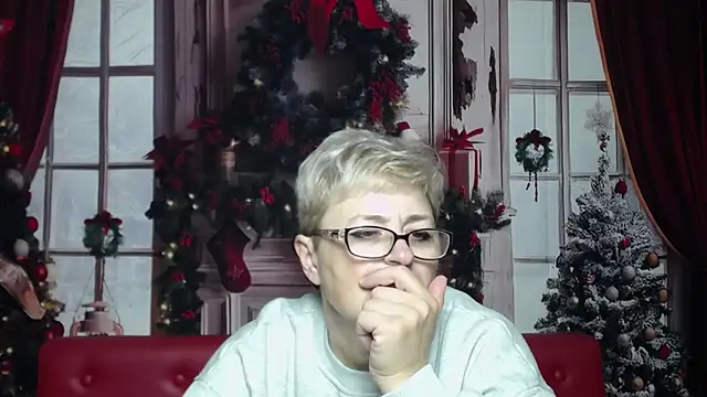 EmiliaGree online show from January 12, 2026, 6:04 pm