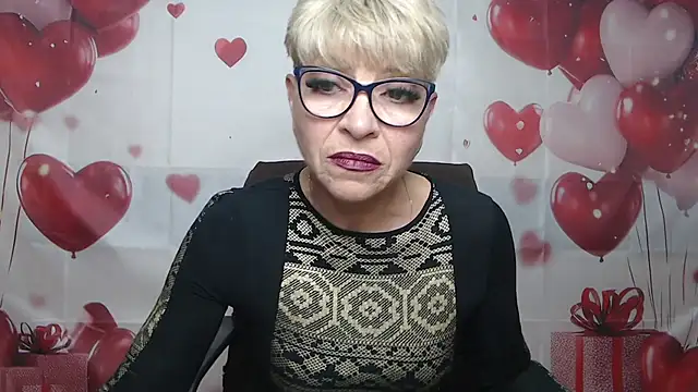 EllaBonito online show from May 7, 2026, 5:44 am