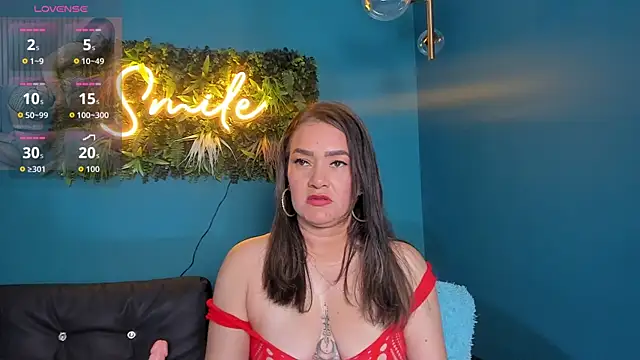 Snapshot of celestelewis chatting on December 2, 2025, 7:37 pm celestelewis online show from December 2, 2025, 7:37 pm