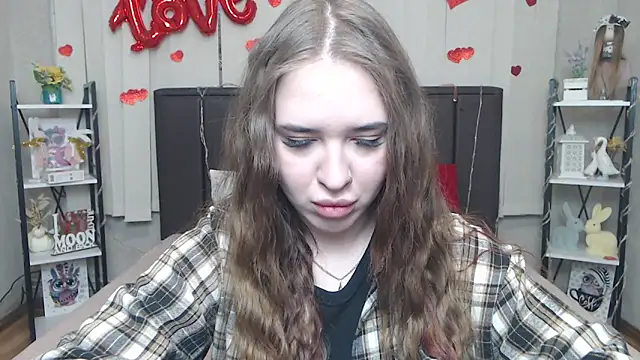 LauraHlot online show from March 14, 2026, 6:19 am