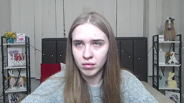 Snapshot of LauraHlot chatting on November 23, 2025, 7:13 pm LauraHlot online show from November 23, 2025, 7:13 pm