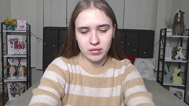 Snapshot of LauraHlot chatting on November 16, 2025, 7:07 pm LauraHlot online show from November 16, 2025, 7:07 pm