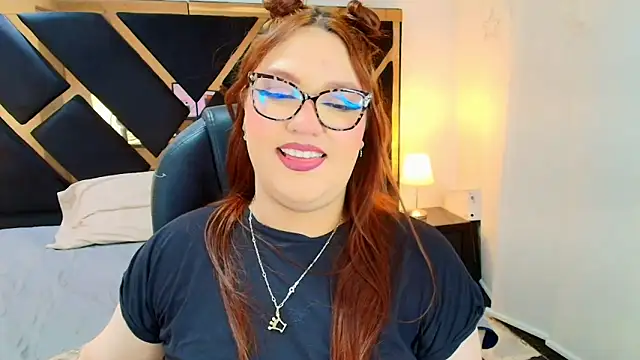 Snapshot of Camiila_Osorio chatting on June 12, 2026, 7:44 pm Camiila Osorio online show from June 12, 2026, 7:44 pm