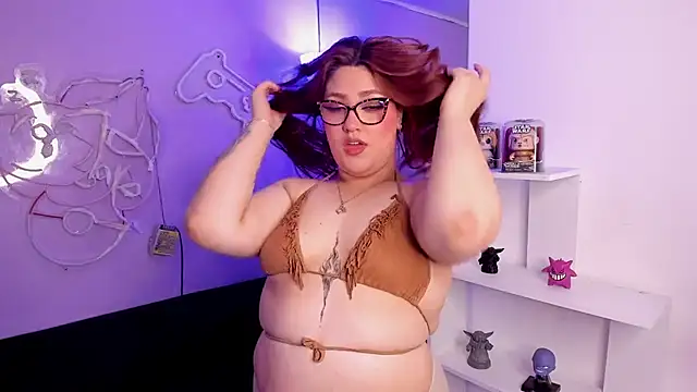 Snapshot of Camiila_Osorio chatting on February 20, 2026, 7:27 pm Camiila Osorio online show from February 20, 2026, 7:27 pm