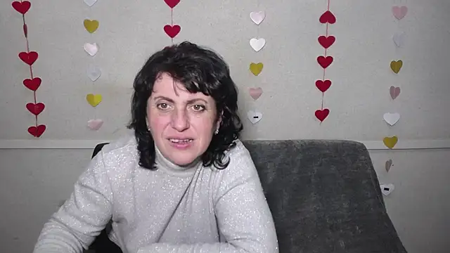 LuciaMii online show from March 18, 2025, 12:30 am