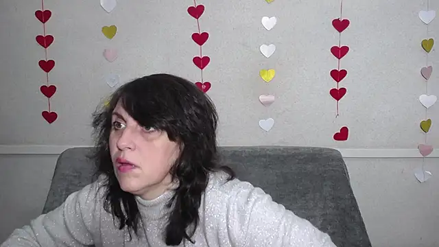 LuciaMii online show from February 25, 2025, 6:01 pm