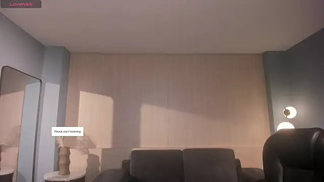 Snapshot of ValeriaVelvet chatting on June 24, 2026, 12:15 pm ValeriaVelvet online show from June 24, 2026, 12:15 pm