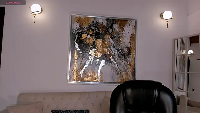 ValeriaVelvet online show from December 5, 2025, 12:15 pm