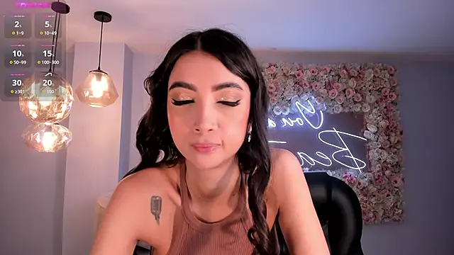ValeriaVelvet online show from March 26, 2026, 11:52 am