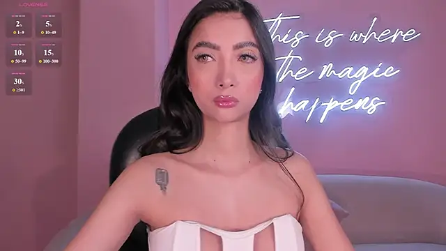 Snapshot of ValeriaVelvet chatting on July 28, 2026, 12:48 pm ValeriaVelvet online show from July 28, 2026, 12:48 pm