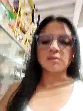 Snapshot of Linda_Lars chatting on October 18, 2025, 2:13 am Linda Lars online show from October 18, 2025, 2:13 am