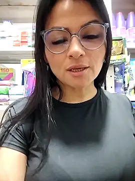 Snapshot of Linda_Lars chatting on November 24, 2025, 3:06 am Linda Lars online show from November 24, 2025, 3:06 am