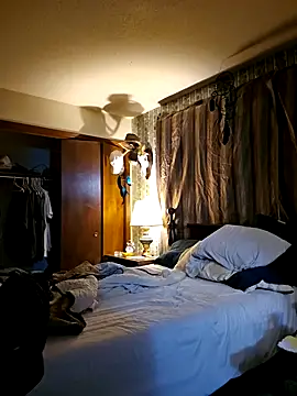 coolbrease10 online show from January 7, 2025, 4:59 pm