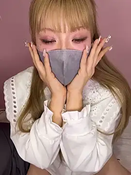 Snapshot of alice__1111 chatting on February 3, 2026, 1:05 pm alice 1111 online show from February 3, 2026, 1:05 pm