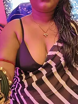 Snapshot of nisha_baby2 chatting on July 19, 2026, 3:37 am nisha baby2 online show from July 19, 2026, 3:37 am