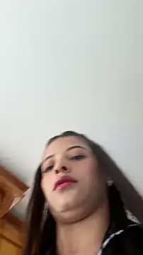 Snapshot of Arilw chatting on March 10, 2026, 1:04 pm Arilw online show from March 10, 2026, 1:04 pm