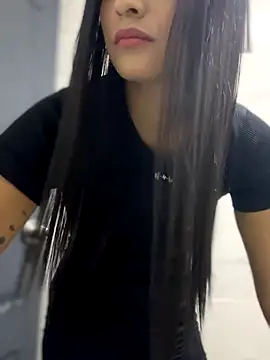 Snapshot of Arilw chatting on October 23, 2025, 2:05 pm Arilw online show from October 23, 2025, 2:05 pm