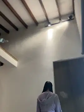 Snapshot of Arilw chatting on November 4, 2025, 12:09 pm Arilw online show from November 4, 2025, 12:09 pm