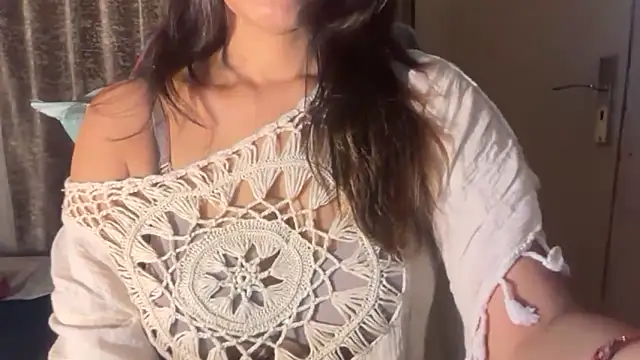 Snapshot of Cupid_of_Hearts chatting on April 5, 2026, 11:33 pm Cupid of Hearts online show from April 5, 2026, 11:33 pm