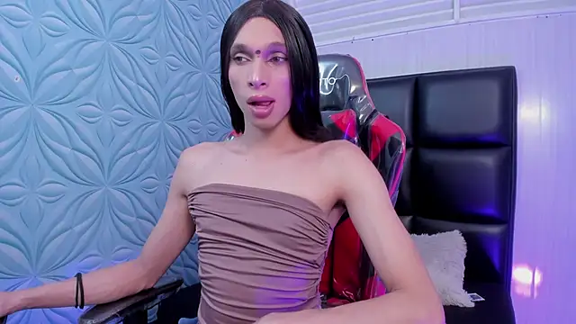 Snapshot of Milk_max_18 chatting on November 26, 2025, 10:43 pm Milk max 18 online show from November 26, 2025, 10:43 pm