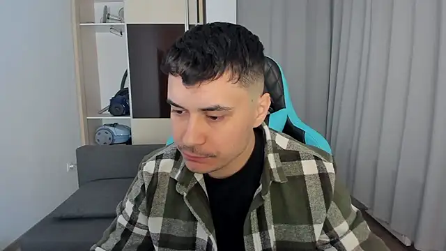 Snapshot of MatMalonne chatting on February 16, 2026, 5:50 am MatMalonne online show from February 16, 2026, 5:50 am