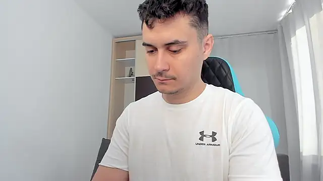 Snapshot of MatMalonne chatting on March 17, 2026, 5:43 am MatMalonne online show from March 17, 2026, 5:43 am