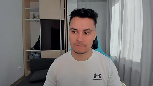 Snapshot of MatMalonne chatting on March 11, 2026, 5:23 am MatMalonne online show from March 11, 2026, 5:23 am