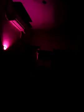 Snapshot of Shubuu__x chatting on March 13, 2026, 9:31 pm Shubuu x online show from March 13, 2026, 9:31 pm