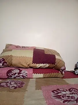 Snapshot of Shubuu__x chatting on April 7, 2026, 7:54 am Shubuu x online show from April 7, 2026, 7:54 am