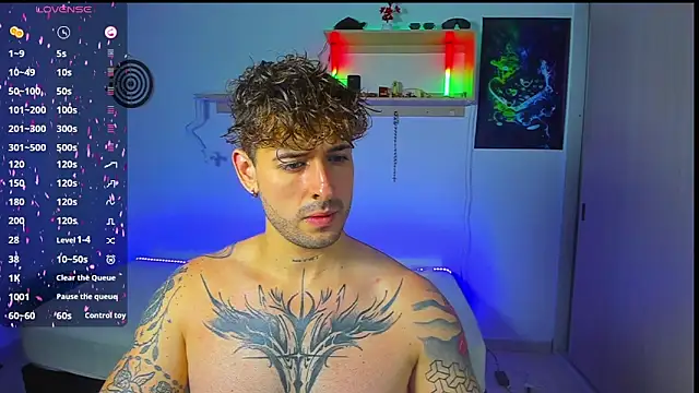 Snapshot of Ares_blue chatting on June 2, 2026, 2:39 pm Ares blue online show from June 2, 2026, 2:39 pm