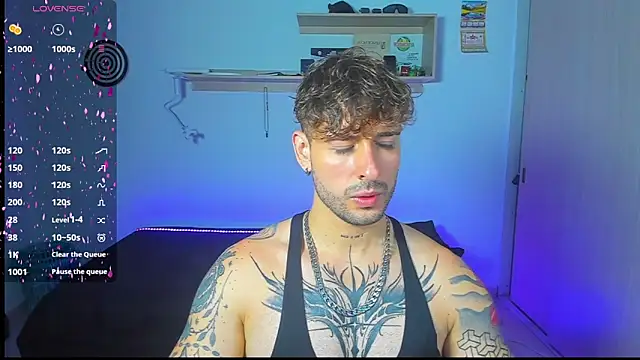 Snapshot of Ares_blue chatting on May 21, 2026, 12:02 pm Ares blue online show from May 21, 2026, 12:02 pm