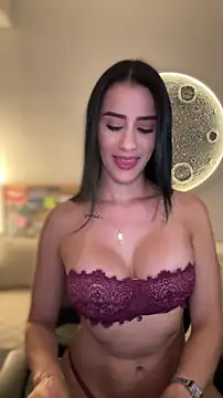SarahhSmitth1 online show from April 25, 2026, 1:08 am
