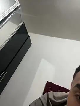 Gabriel 011ze online show from January 14, 2026, 11:47 am